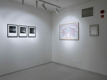 Various artists, Forms of friendship, exhibition view. Courtesy of Arsenal Municipal Gallery