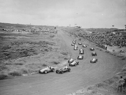 Gran Premio de Holanda en Zandvoort. Primera curva. 17 de agosto de 1952