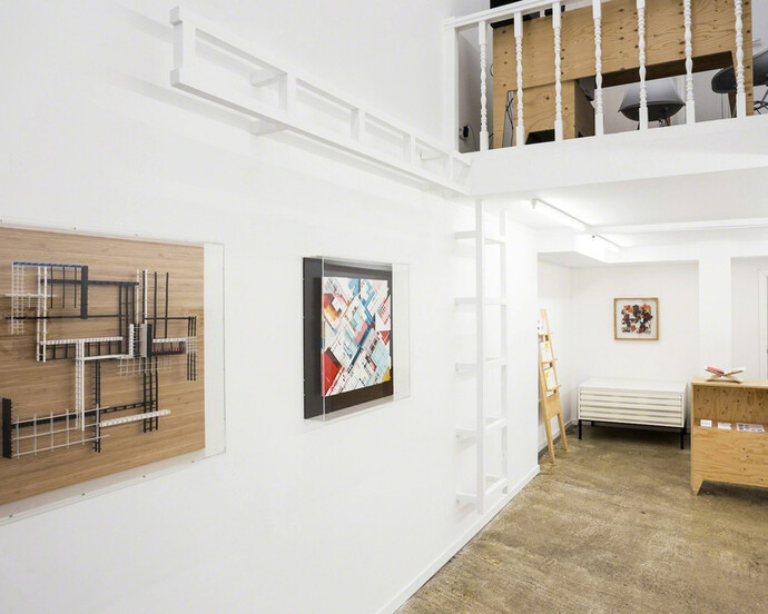 Space. Courtesy of Mini Galerie