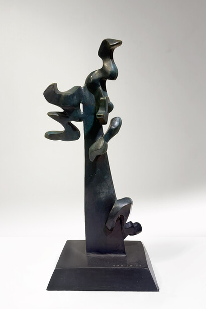 Bill Barrett, Sentinel II (detail), 2010. Courtesy of LewAllen Galleries
