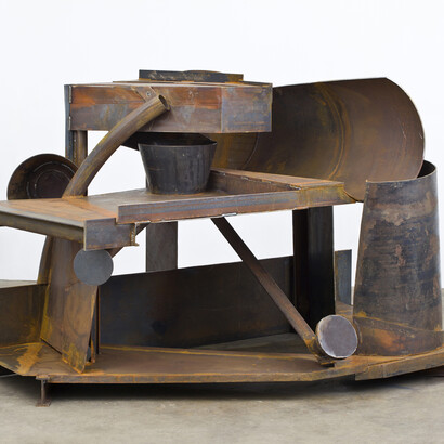 Anthony Caro, Tempest, 2012, Park Avenue Series, Steel, 63 x 103 x 89 in. Courtesy Galerie Daniel Templon
