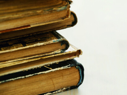 La literatura ecuatoriana quedó al margen del boom, lo que llevó a una reflexión sobre su invisibilidad en el panorama literario del siglo XX