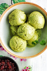 Una coppa di gelato al Matcha