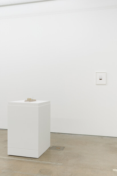 Various artists, Tenez, exhibition view. Courtesy of Adams and Ollman