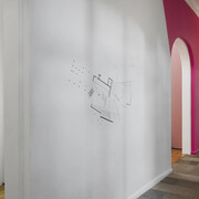 Ruby Onyinyechi Amanze, Alberca revista danza, vista de exhibición. Cortesía de Galería Mariane Ibrahim