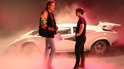 David Hasselhoff y David Sandberg en Kung Fury (2015)