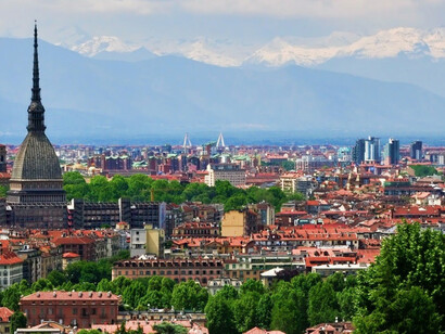 Una veduta della Mole Antonelliana e di Torino