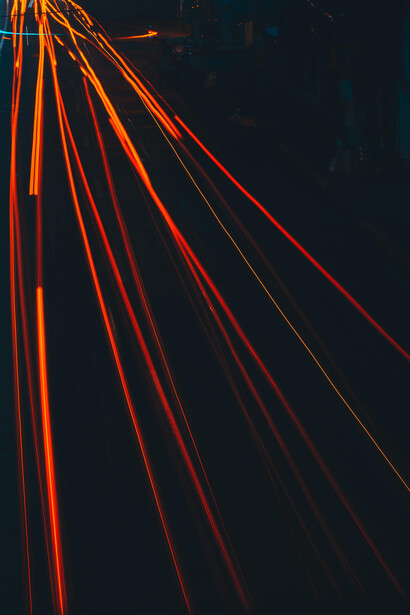 La linea è un punto in movimento, un punto che non riesce a stare fermo e sente la necessità di andare un po’ di qua e un po’ di là