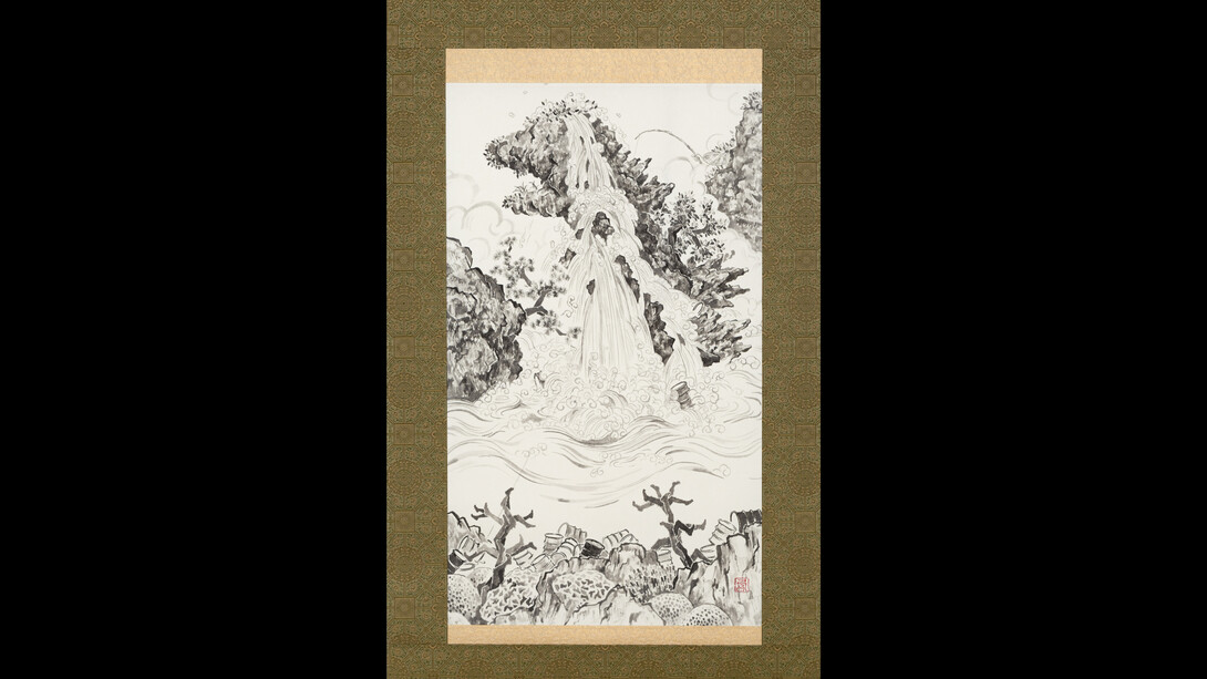 Hayaki Nishigaki, Floating along the coast 1. 2023, approx. 1450×400mm, washi, sumi, on hanging scroll. Courtesy the artist and Ronin Gallery
