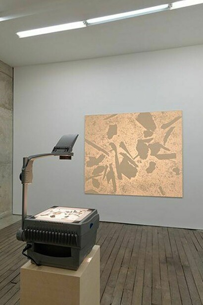 Daniel Lefcourt, Passive Surplus, 2011, Sawdust, MDF, projector, 172.72 x 203.2 cm / 68 x 80 inches, Courtesy of Campoli Presti, London / Paris