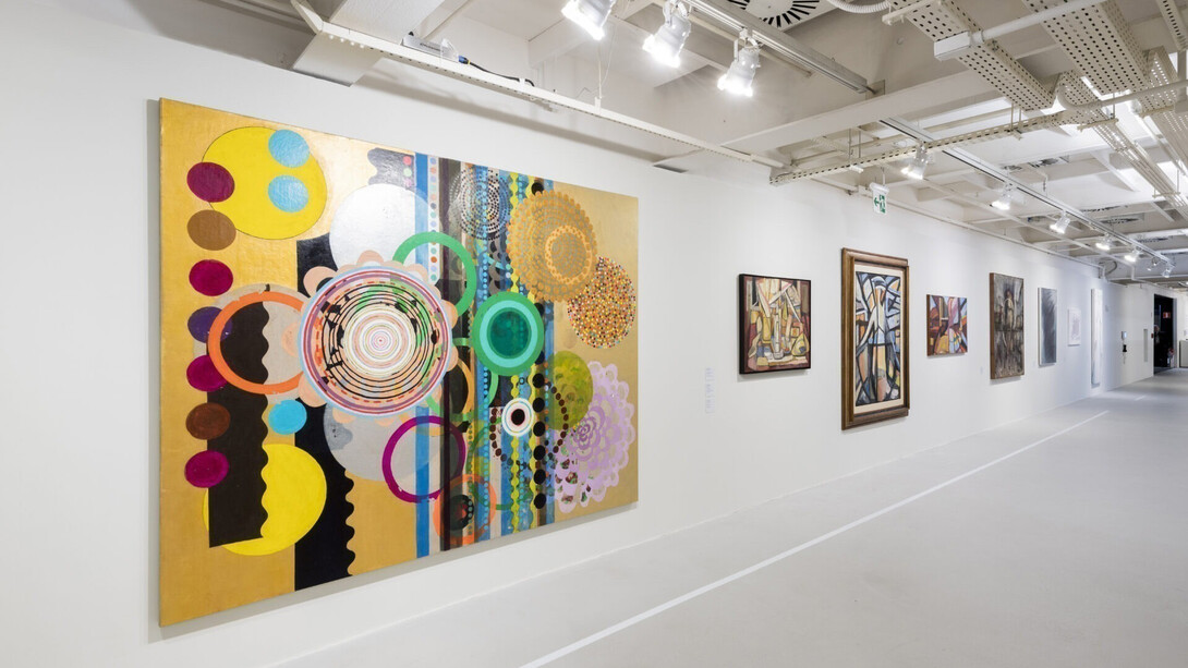 Varios artistas, Encuentros entre lo moderno y lo contemporáneo, vista de la exhibición. Cortesía del Museo de Arte Moderno de São Paulo