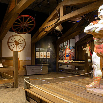 Wrestling. Québec in the ring, exhibition view. Courtesy of Musée de la civilisation