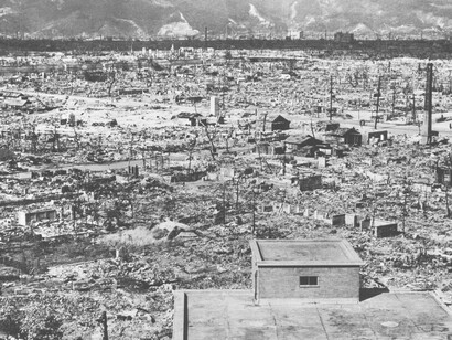 Les décombres d’Hiroshima, Japon, rappellent le coût humain et matériel de la première utilisation de l’arme nucléaire en temps de guerre