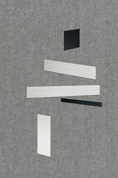 Miriam Böhm, MBoe/P 78/2, "Laying III", 2015, 110 x 73 cm, c-print, Ed. 2/4 + 2 AP, Courtesy the artist and Wentrup, Berlin, Photo: Miriam Böhm