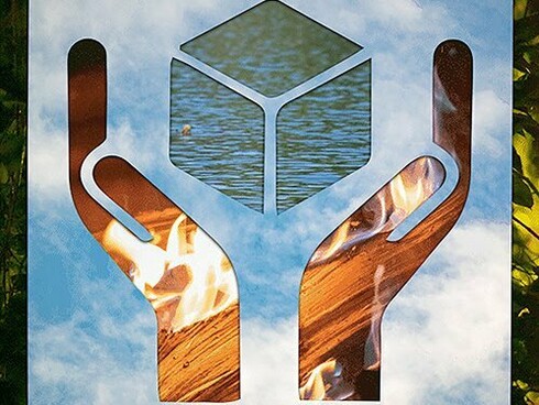 Mikey Mosher, Handle With Care (detail), Lenticular print, Edition of 5, 11 x 11'', 2024. Courtesy of the artist and Bert Green Fine Art