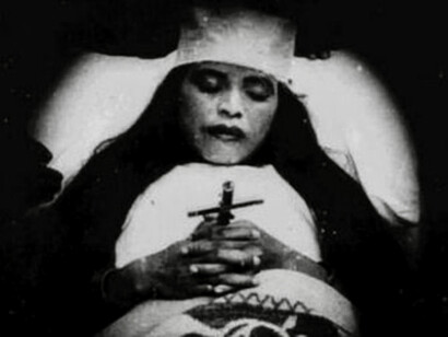 Jongsma + O’Neill, Ria rago (video still, detail), 2026. Courtesy of the artist and Eye Filmmuseum