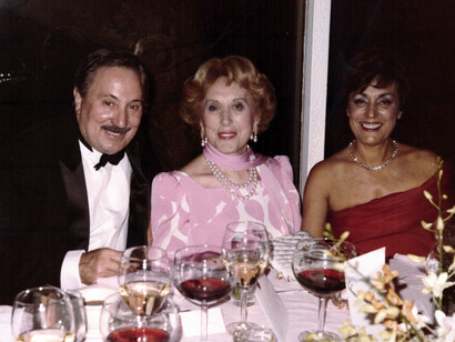 Una foto d’epoca di Estée Lauder con Franco e Mirella Manzini