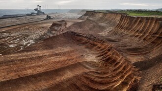 Coal Mine #1, North Rhine, Westphalia, Germany 2015, photo © Edward Burtynsky, courtesy Admira Photography, Milan / Nicholas Metivier Gallery, Toronto
