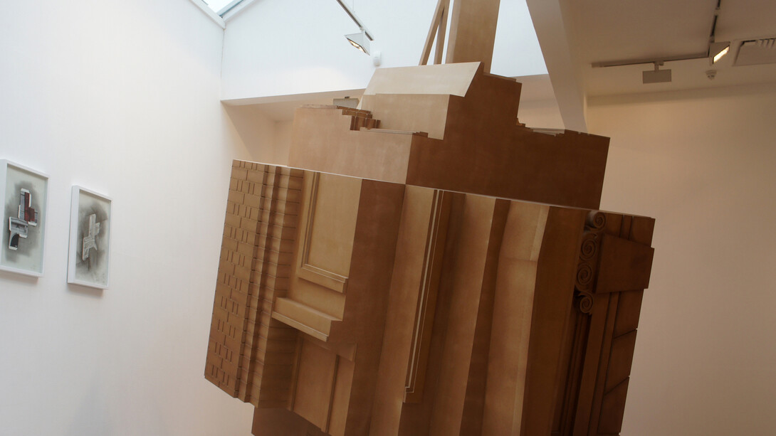 Richard Wilson, Block of Dering, 2017, Wood, 353 x 250 x 268 cm,Photograph: Miayko Narita. © Richard Wilson.  Courtesy Annely Juda Fine Art
