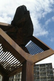Harry Abend. Escultura en la escuela de Metalurgia de la Universidad Central de Venezuela