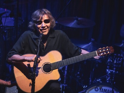 José Feliciano and band at Blue Note Tokyo © Tsuneo Koga
