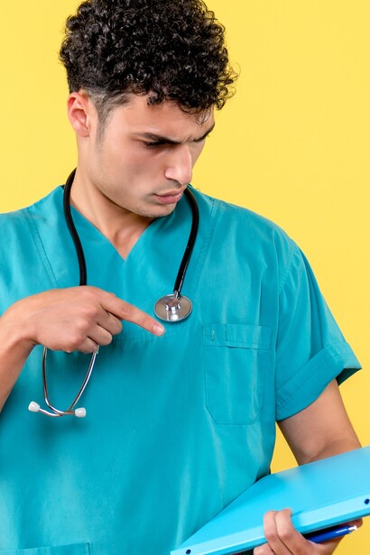 L'uso di trattamenti o rimedi suggeriti da fonti non scientifiche può comportare effetti collaterali dannosi o interazioni negative con farmaci prescritti da un medico