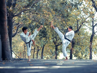 Gli atleti che coltivano la disciplina sviluppano una mentalità resiliente, essenziale sia in campo che fuori