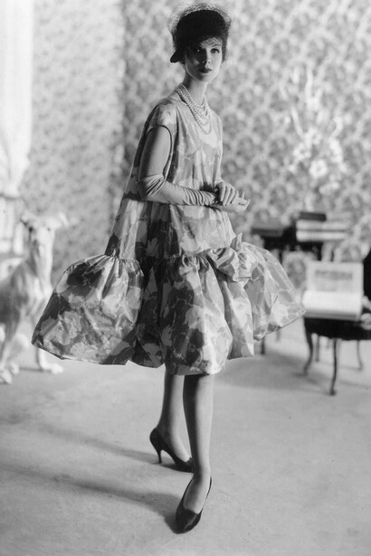 Balenciaga. Baby doll dress, Spring Summer 1958