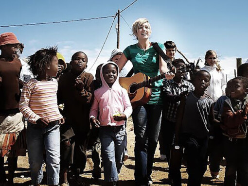 L'Africa è la terra dei salvatori bianchi 