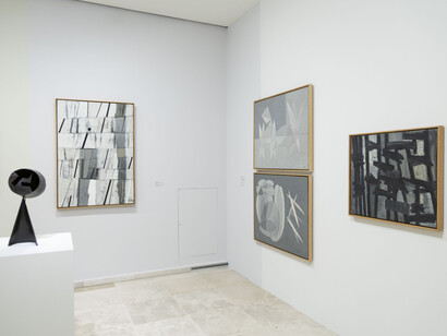 Grey areas, exhibition view. Courtesy of Museo Patio Herreriano