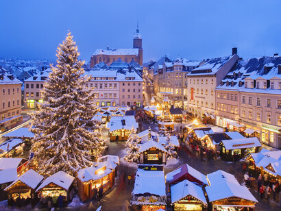 Christmas market under the snow