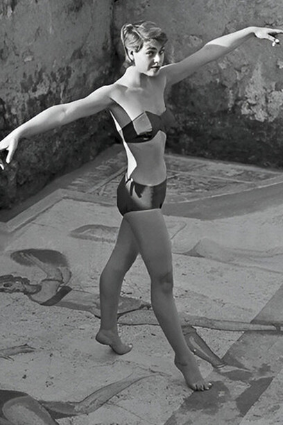 Villa Romana del Casale, Sicilia.  Elsa Haertter, 1955, Imagen cortesía del Archivo Emilio Pucci 