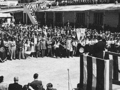 Acto de abolición del Ejército en el antiguo cuartel de Bellavista