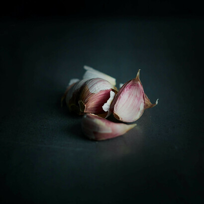 Aglio. «Signor Tonino, mi dice perché di aglio si usa sempre una quantità così ridotta?» chiese all’improvviso