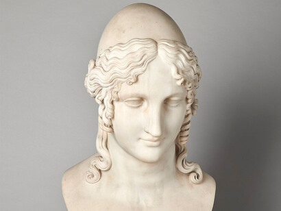 Elena di Troia, busto realizzato in raffinato marmo da Antonio Canova nel 1816-1817