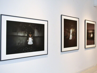 p h o t o g r a p h y. Courtesy of Carrie Haddad Gallery