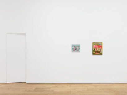 Lauren Satlowski, Not all clues are paintings but all paintings are clues, exhibition view. Courtesy of Timothy Taylor Gallery