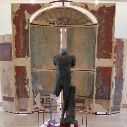 Anzio, Italia, Museo Civico Archeologico, allestimento degli interni, progetto Romano Mastrella, 2002