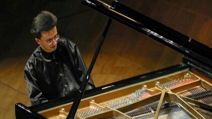 Il pianista Andrea Bacchetti