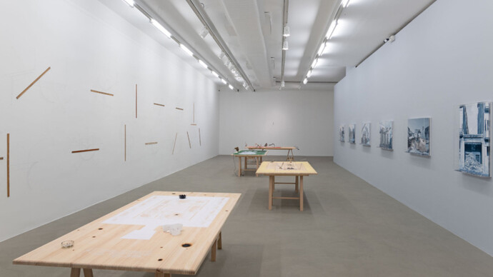 Carlos Garaicoa. Courtesy of Galeria Luisa Strina