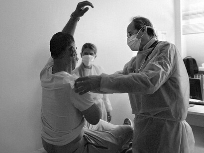 Naga è un posto laico che mette insieme ideologia, pensiero, riflessioni e l’agire quotidiano