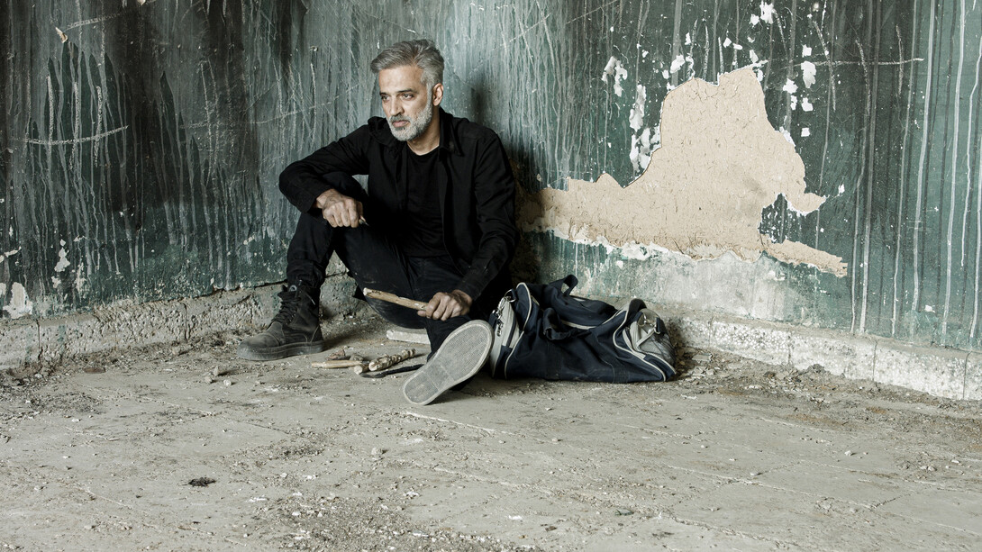 Migrants et extrême droite. Le problème ne fait qu'empirer lorsque les "migrants" vivent ensemble dans des ghettos et que les jeunes sans emploi ne trouvent pas d'autre moyen de survivre que de vendre de la drogue © By Henryy st - Own work, CC BY-SA 4.0