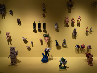 Varios artistas, El barro tiene voz, vista de exhibición. Cortesía del Museo de Antioquia