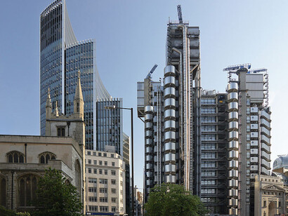 India museum - Lloyds building displayed on the right