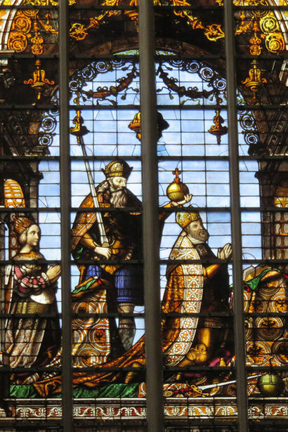 Carlos V en las vidrieras de la Catedral de San Miguel y Santa Gúdula de Bruselas.