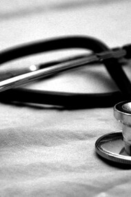L’IA può individuare correlazioni tra dati, ma senza comprensione del contesto clinico rischia di produrre risultati fuorvianti