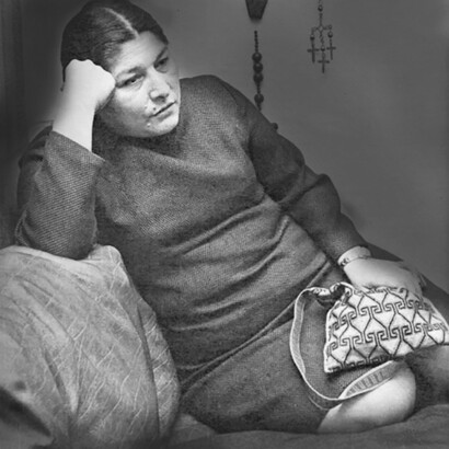 Mercedes Sosa. Nous avançons avec plus ou moins de peur et nous surmontons chaque rêve avec espoir © By Ricardo Alfieri, hijo - Revista Gente nº 371, Public domain