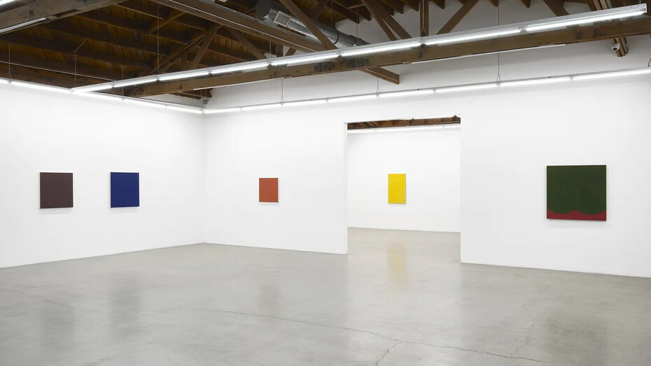 Marcia Hafif, Experience of being, exhibition view. Courtesy of parrasch heijnen