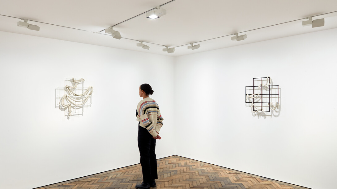 Ricky Swallow, Sand in My Joints, Modern Art Bury Street, exhibition view, 7 April - 14 May 2022. Photo: Robert Glowacki. Courtesy: the artist and Modern Art, London. 