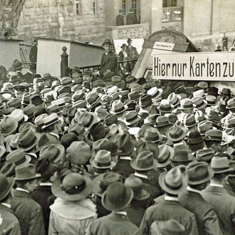 Hauptstadtfußball. Courtesy of Ephraim-Palais Museum